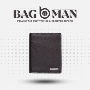 BAGMAN Handcrafted brown leather card case, perfect for everyday use