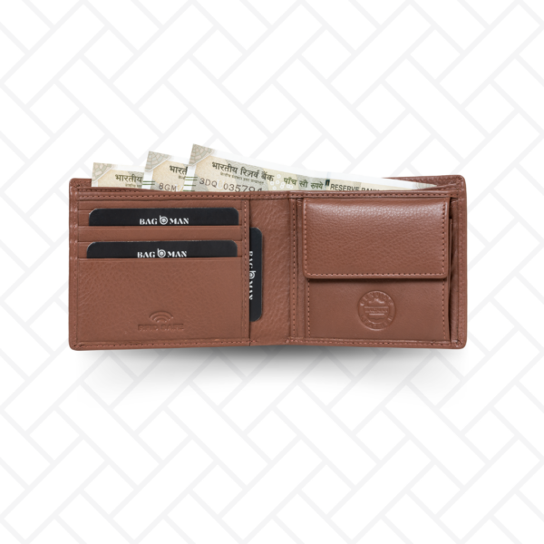 Women’s leather wallet and card holder set, elegant and practical.
